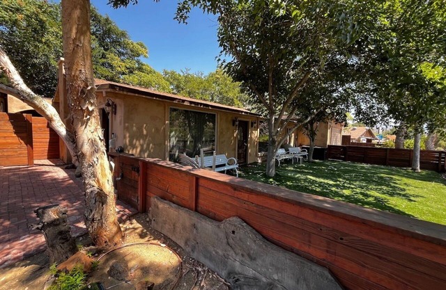 Ultimate Kernville Getaway – Across from the River, Walk to Downtown