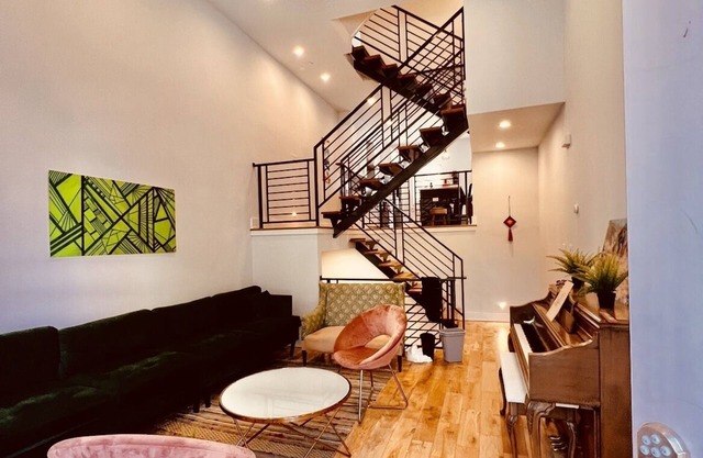 Ultra cool modern 5 story home w/stunning roof deck view!