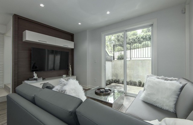 ⭐Ultra Luxury - Perfect for Families! Your own private putting green!⭐