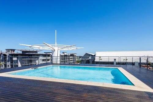 Umhlanga Oasis - 3 Bed Elegant & Spacious Umhlanga Apartment Rooftop Pool and Braai