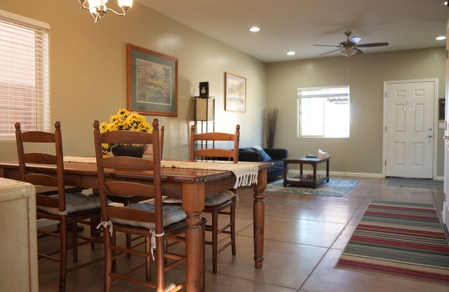 (Un1)2019NEW HOME 2BR 2 PRIVATE BA NEAR UA