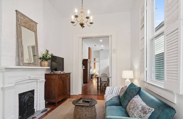 Under The Oaks 1 - NOLA 2BR/1BA