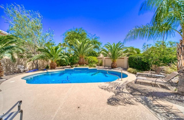 Unforgettable 55+ Golf Course Haven w/Pool