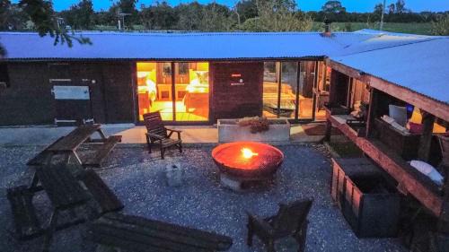 Unique Country Cabin, Puppy Lounge & Games Room