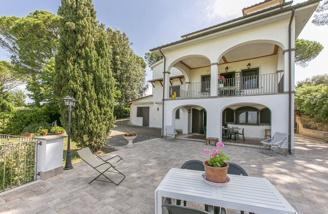 Unique Countryside Villa near Rome with Art, Charm and a Panoramic View