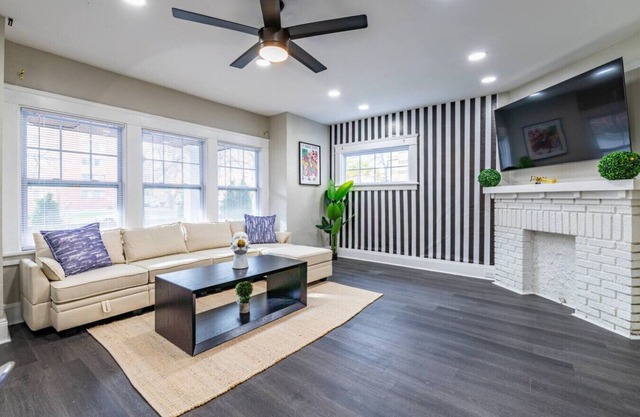 Unique Edgewater Park apt