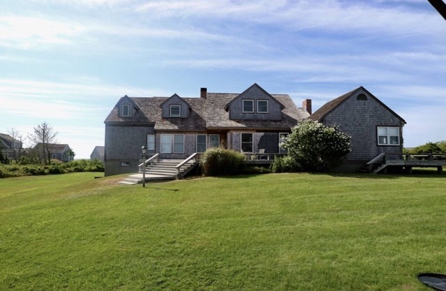 Unique Family Compound in Dionis