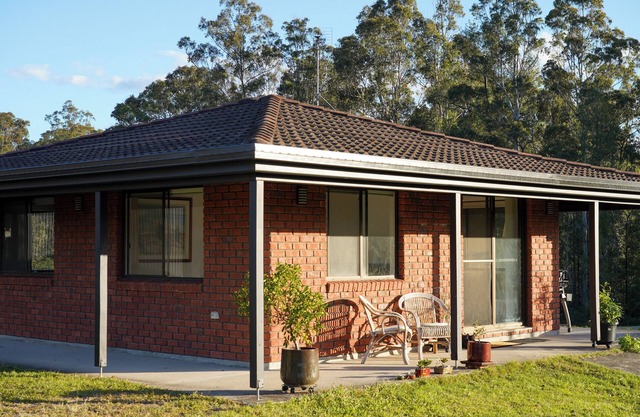 Unique Farm Stay - Horse Riding, 2BR Cottage, Horses Welcome, Near Coffs Harbour