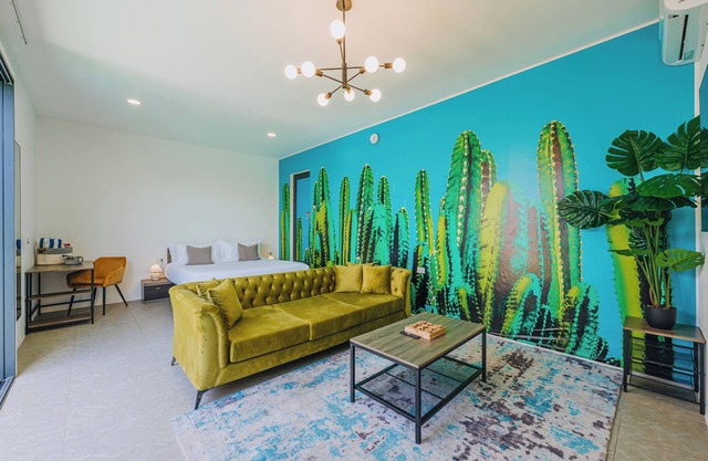 Unique Loft w/Private Plunge Pool & Curated Guidebook