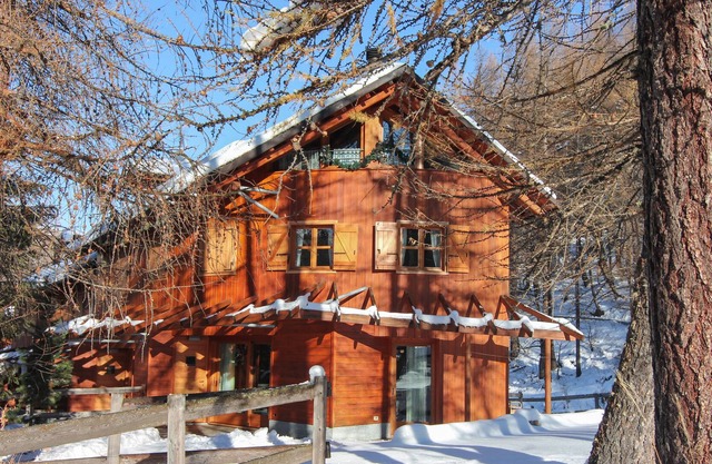 Unique mountain chalet, surrounded by nature