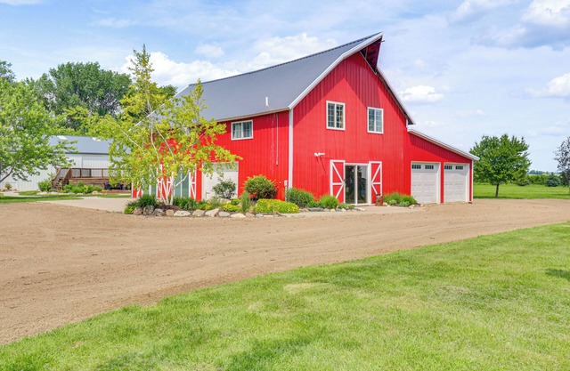 Unique, Renovated Barn Vacation Rental in Donnelly
