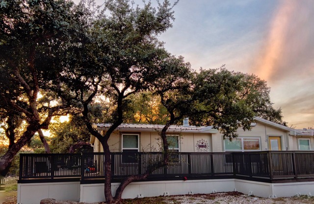 Unique Riverfront Home - Casa Topo at Sparrow Bend