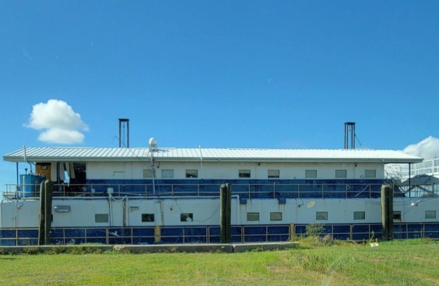 Unique Salty Marsh Floatel Houseboat Cypress Cove Marina All Inclusive Rare New