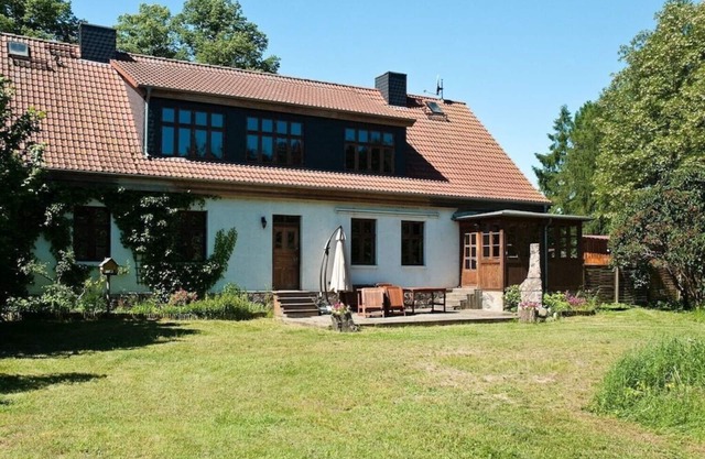 Unique vacation home with its own garden and only 20m to the water