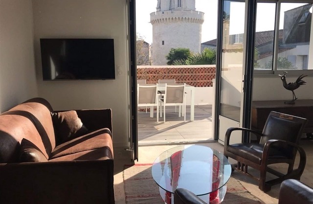 UNIQUE VIEW TOUR DE LA LANTERNE Apartment WITH TERRACE 2-4 PERS.