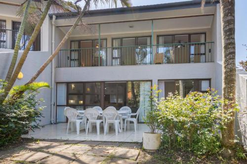 UNIT 1 @ Springvale Complex, Zinkwazi Beach