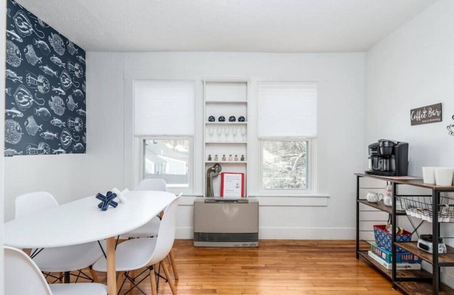 Unit 2 · Updated 2BD | Only Minutes From The Beach