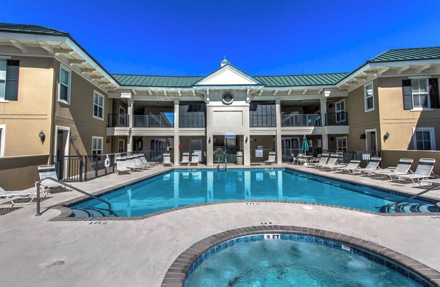 Unit 405- Same Floor as Rooftop Pool, SeaCrest Pool Use, Next to Coligny Plaza.