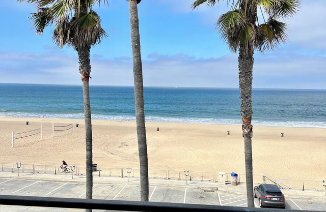 Unobstructed Ocean Views! On the Strand. - Accepting under 30 days