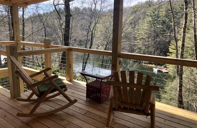 Unplug, hike, fish, kayak & relax. Reconnect with nature at our quiet cabin