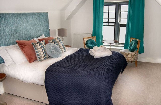 Unwind in Lush Surroundings -Seaview Double Room