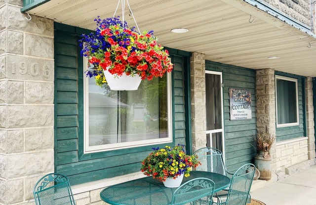 Up The Creek Cottage - Townhome In Coon Valley