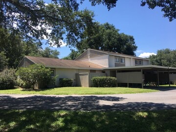 *UPDATED* 3BD/2BA Cozy Condo near Busch Gardens