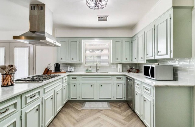 Updated 3BR escape in Crowley