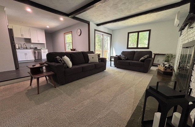 Updated 4 br PSU home, close to campus