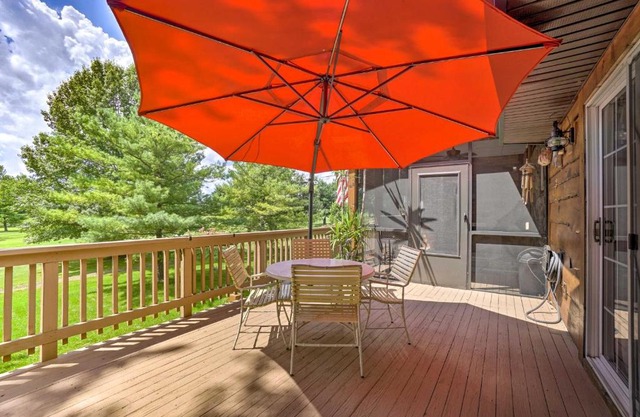 Updated Buckeye Lake Retreat with Game Room!