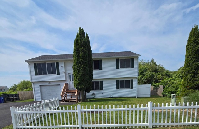 Updated Central A/C 6 Bd Rm 3 ba Home Sleeps 12 Scarborough Beach walking dist.