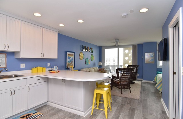 Updated Studio with Great Views!