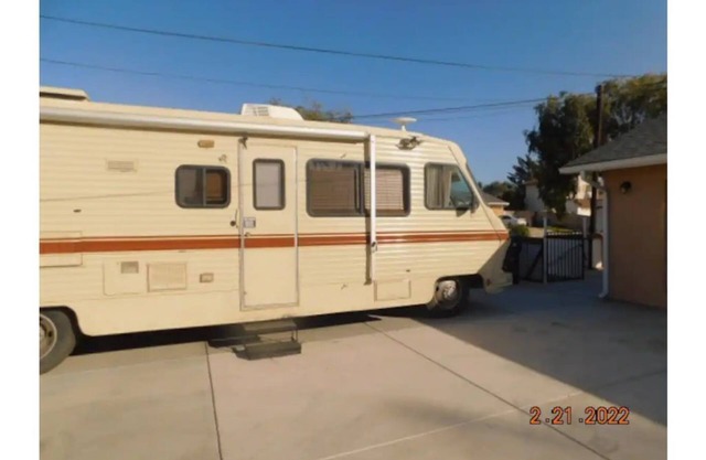 Upgraded Motorhome with Outside Patio