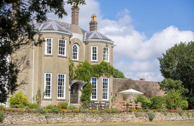 Upper Helmsley Hall 20