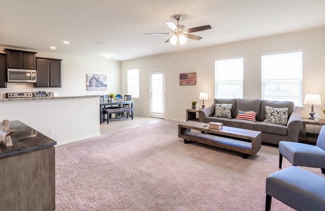 Upscale 3/2 *️ Entire House *️ JBSA Lackland *️ SeaWorld