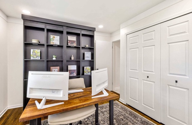Upscale 6BR Home w/Office