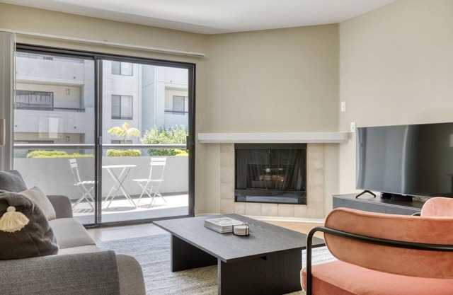 Upscale Burbank 2BR w/BBQ, Gym & Pool, near TJ & WF, by Blueground