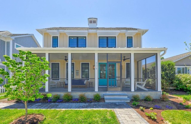 Upscale Coastal Oasis w/Private Pool & Porch—Walk to Downtown Rehoboth!
