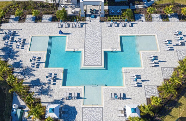 Upscale Condo with Foosball Table near Disney with Resort & Waterpark Access -.