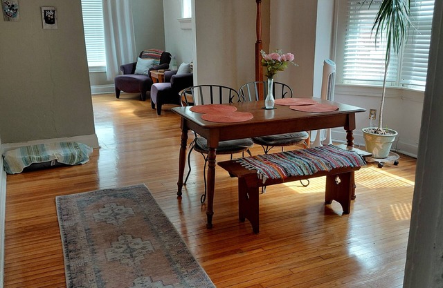 Upscale Ole School 3b/1bnRoomy, Comfy, Quiet, nWashU,Pageant,Forest Park Clayton