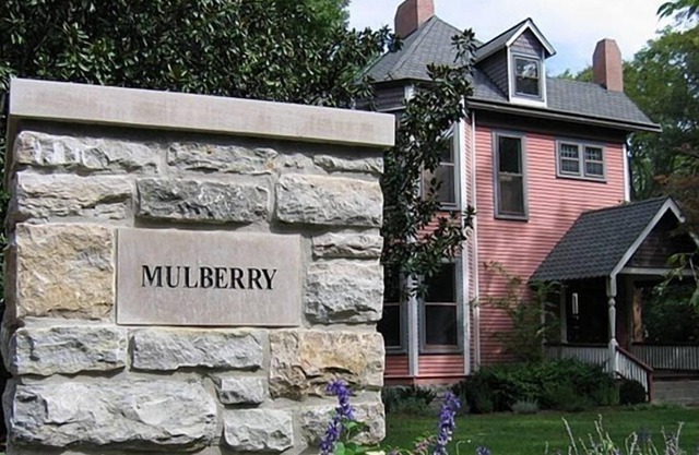 Upscale Private Guest Cottage in the Heart of Nashville