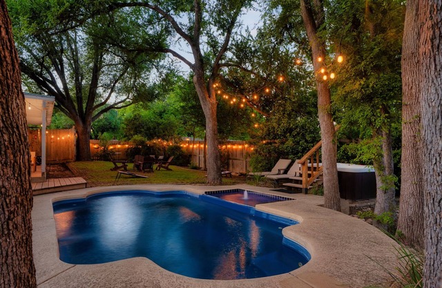 Upscale Retreat: Pool, Hot Tub, Gym & Games