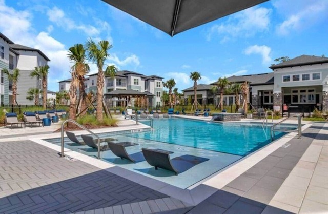 Upscale Stay by Airport & St. Johns River