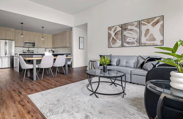 Upstay Renovated Contemporary Apartment near SoCo