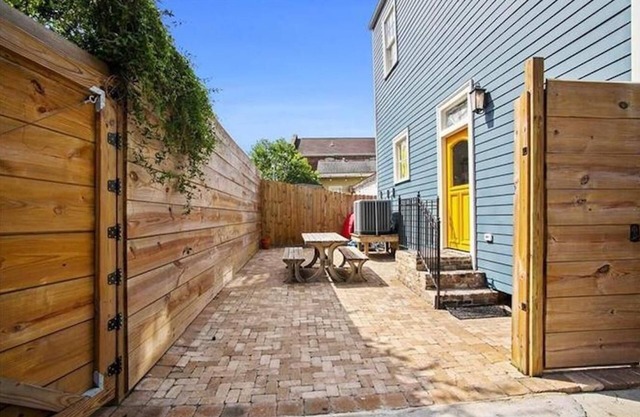 Uptown Home on Harmony Street, Ideal Irish Channel location, 4 bedrooms