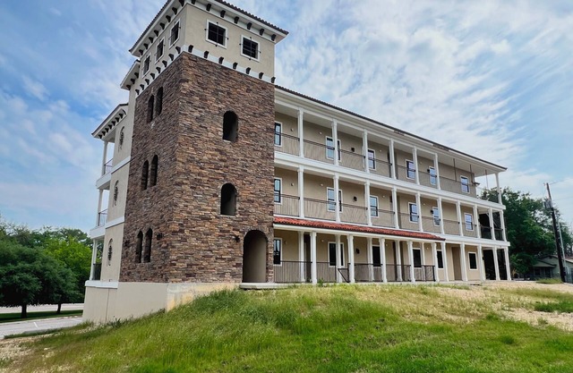 Uptown River Front Condos #301