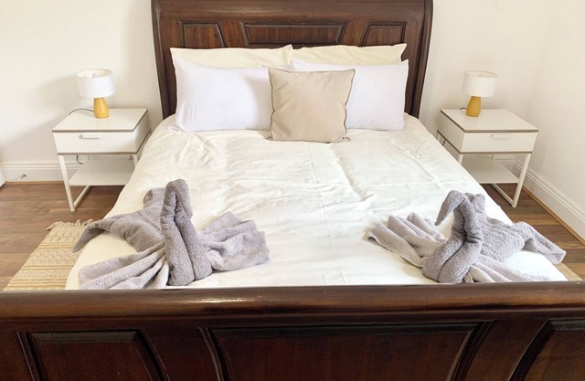 URBA Luxury Stays 3 Bed Home Sheffield Central