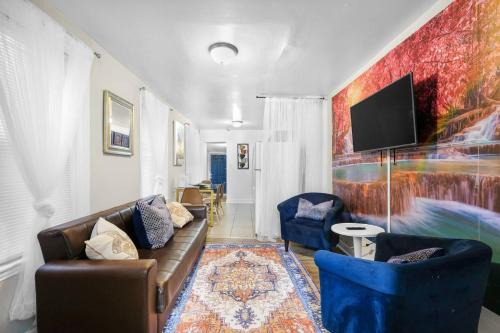 Urban 3br Oasis Near Temple