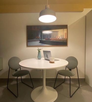 Urban Elegance, New, Stylish, Convenient, and WOW