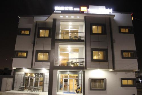 Urban Hotel Suites